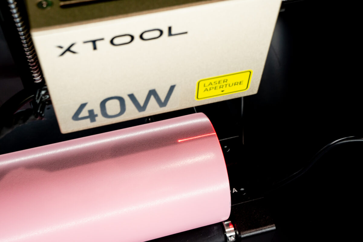Laser head showing crosshairs right at the top edge of the tumbler.